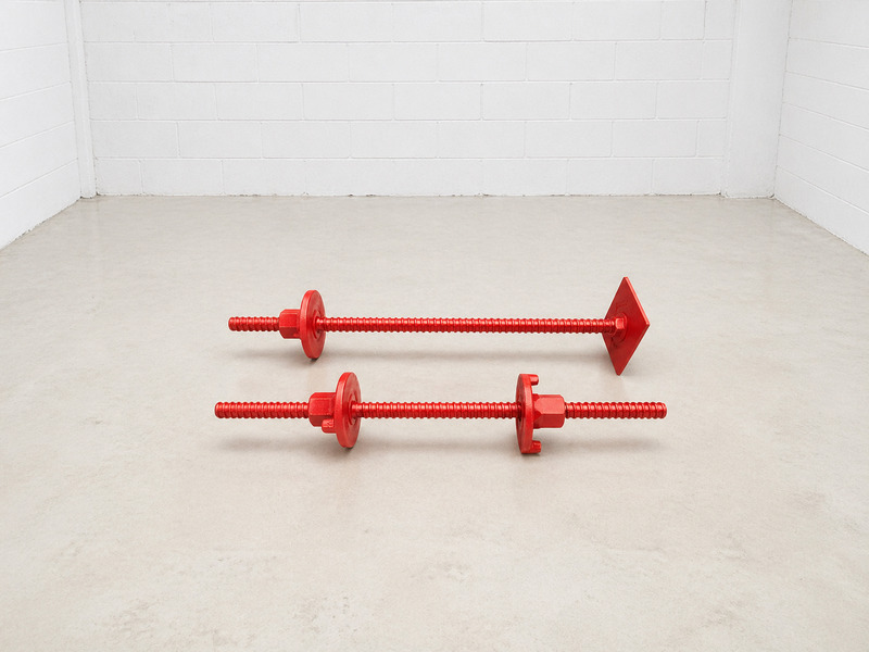 Barra de ancoragem 5/8 com porca e flange em acabamento vermelho